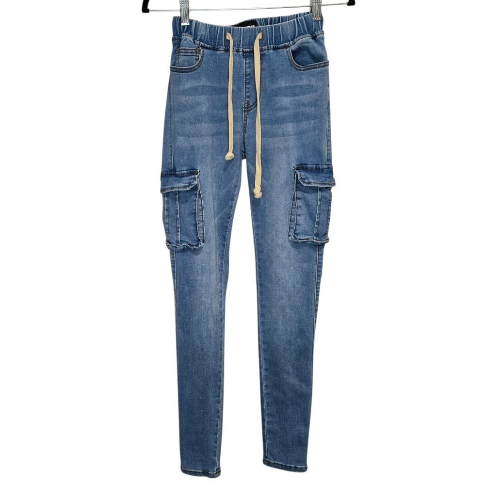 Fashion Nova Bad Mamma Jamma Cargo Jeans - Medium Blue Wash NWOT